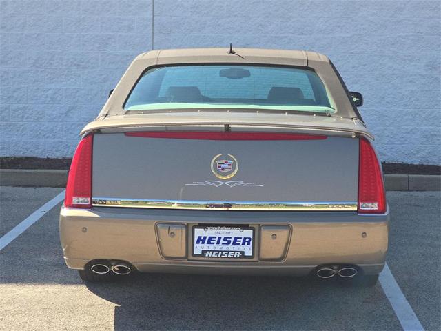 Photo of 2007 Radiant Bronze Cadillac DTS