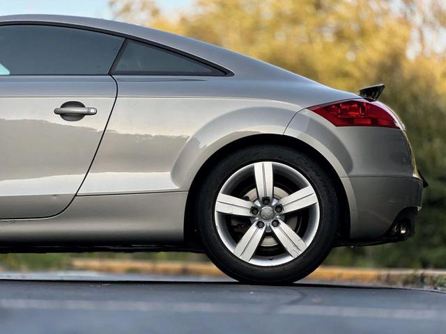 Photo of 2008 Gold Audi TT