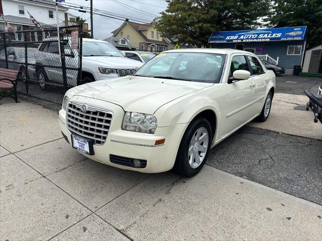 2005 Chrysler 300