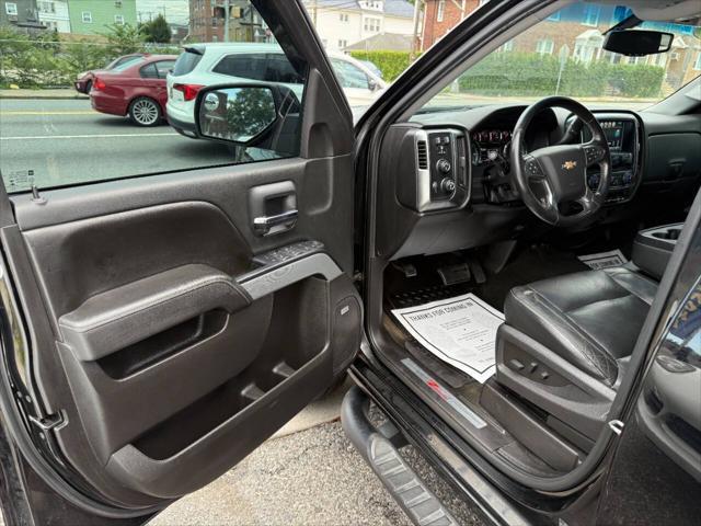 Photo of 2016 Black Chevrolet Silverado 1500