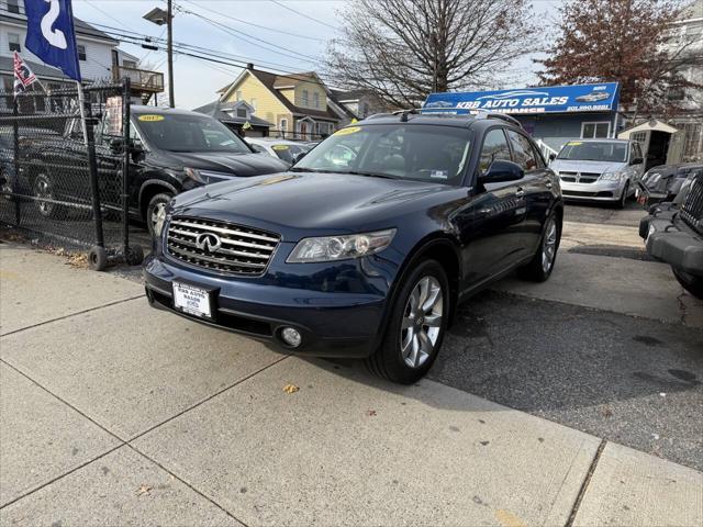 2005 Infiniti FX35