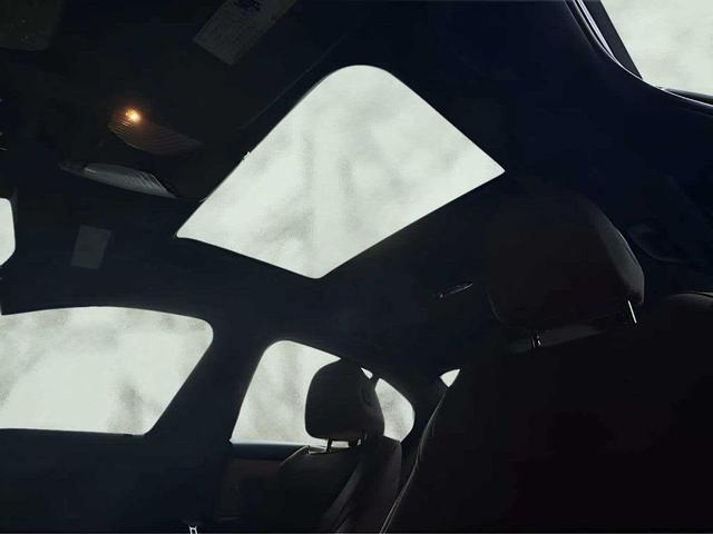 Photo of 2023 Black Sapphire Metallic BMW 330e