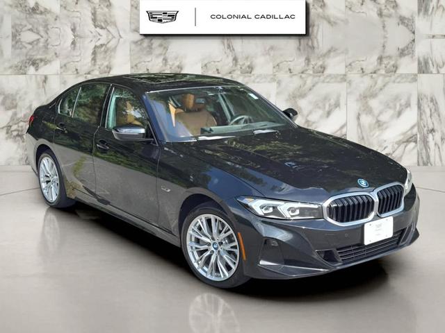 Photo of 2023 Black Sapphire Metallic BMW 330e