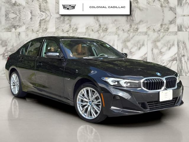 Photo of 2023 Black Sapphire Metallic BMW 330e