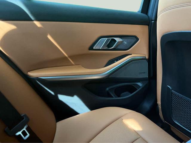 Photo of 2023 Black Sapphire Metallic BMW 330e