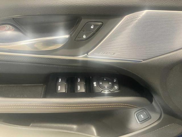 Photo of 2023 Wave Metallic Cadillac CT4-V