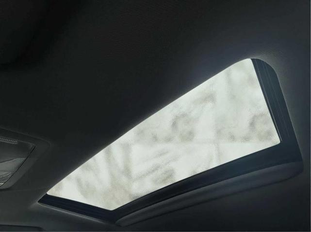 Photo of 2018 Celestial Silver Metallic Toyota Highlander