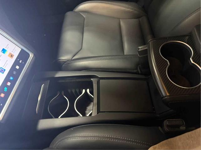 Photo of 2018 Deep Blue Metallic Tesla Model S