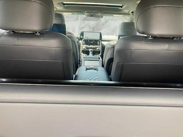 Photo of 2023 MANGANESE LUSTER Lexus LX 600