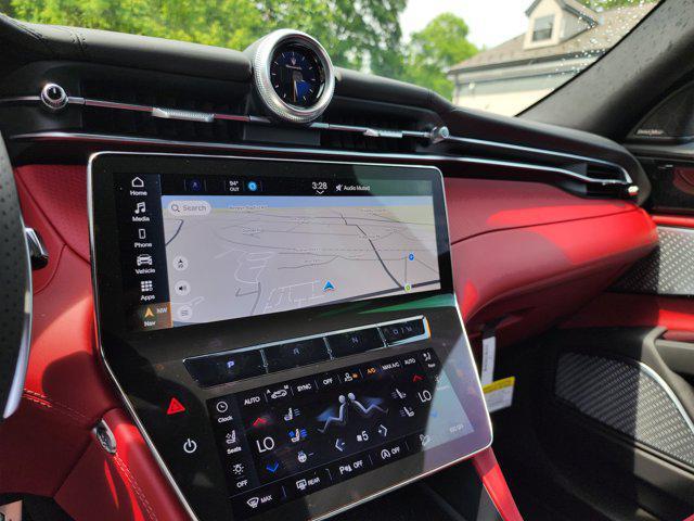 Photo of 2025 Grigio Lava Metallic Maserati Grecale