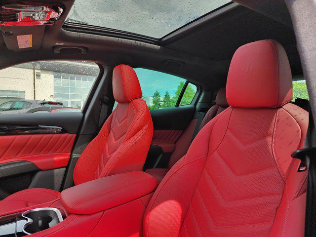 Photo of 2025 Grigio Lava Metallic Maserati Grecale