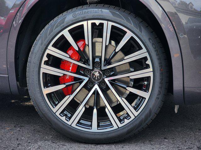 Photo of 2025 Grigio Lava Metallic Maserati Grecale