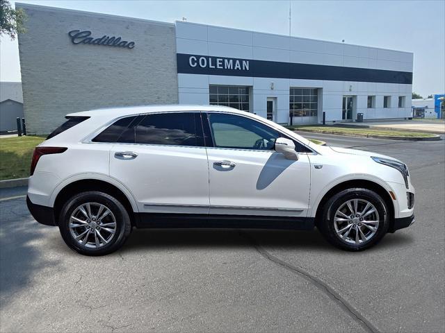 Photo of 2022 Crystal White Tricoat Cadillac XT5