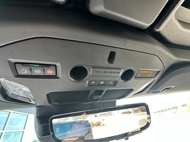 Photo of 2025 Black GMC HUMMER EV Pickup