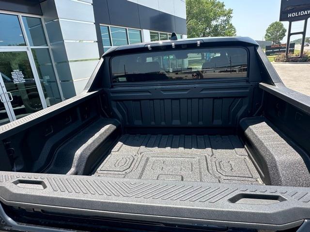 Photo of 2025 Black GMC HUMMER EV Pickup