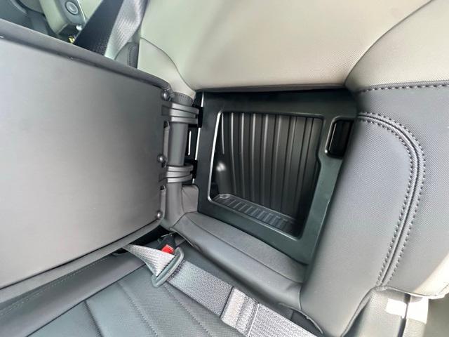 Photo of 2025 Black GMC HUMMER EV Pickup