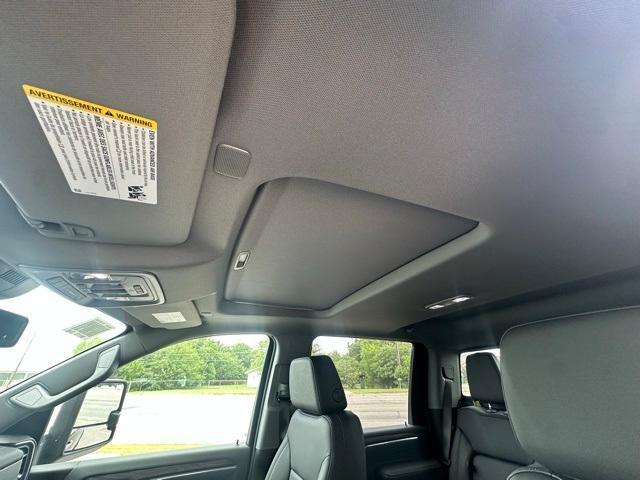 Photo of 2025 Onyx Black GMC Sierra 2500