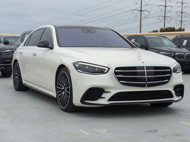 Photo of 2022 Diamond White Mercedes-Benz S-Class