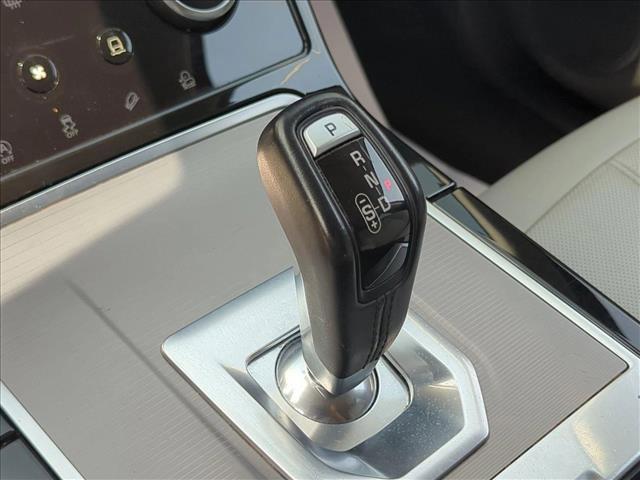 Photo of 2020 Narvik Black Land Rover Range Rover Evoque