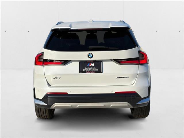 Photo of 2023 Mineral White Metallic BMW X1