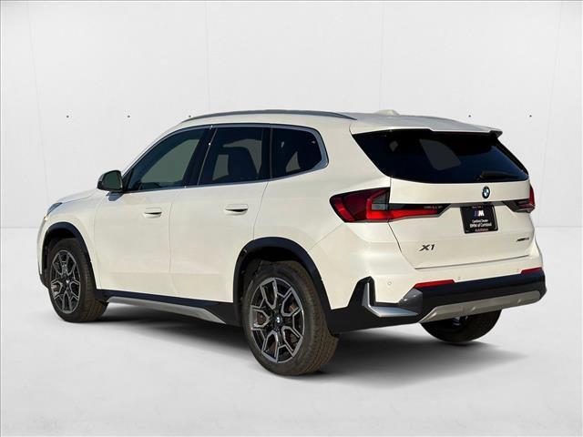 Photo of 2023 Mineral White Metallic BMW X1