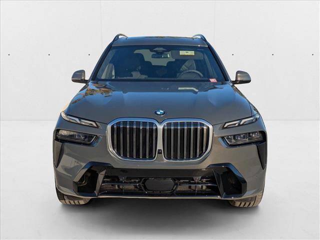 Photo of 2025 Gray Metallic BMW X7