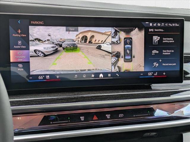 Photo of 2025 Black Sapphire Metallic BMW 740