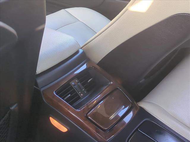 Photo of 2011 Mineral White Metallic BMW 328