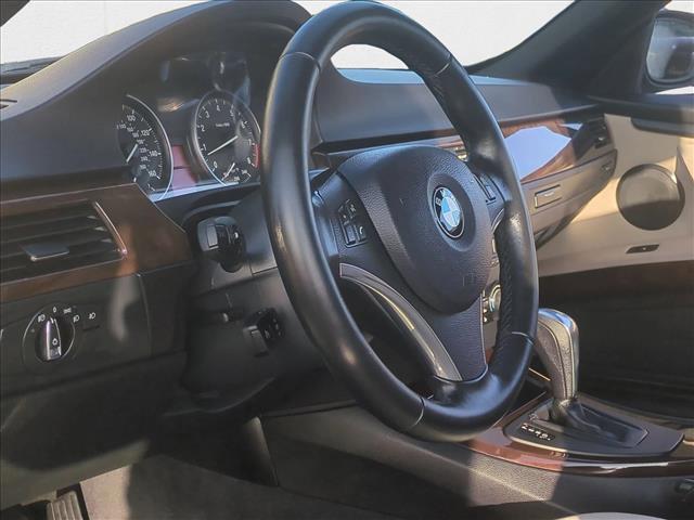 Photo of 2011 Mineral White Metallic BMW 328