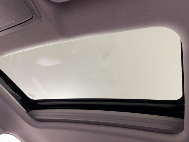 Photo of 2020 Platinum White Pearl Honda CR-V