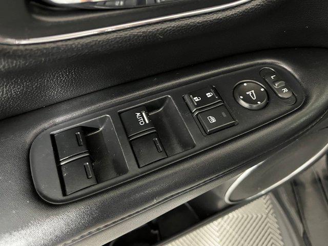 Photo of 2016 Crystal Black Pearl Honda HR-V
