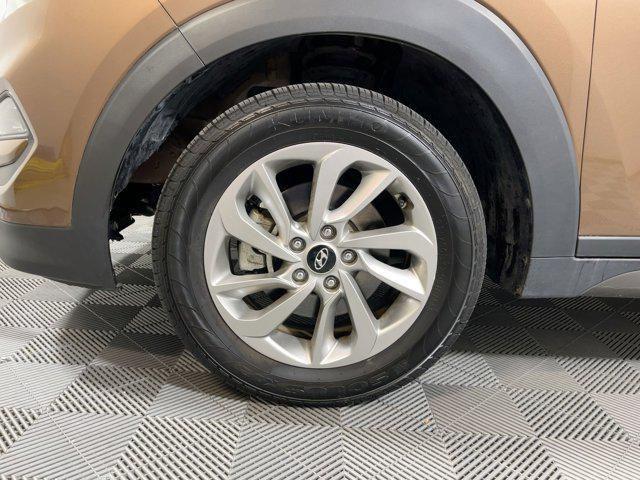 Photo of 2016 Mojave Sand Hyundai TUCSON