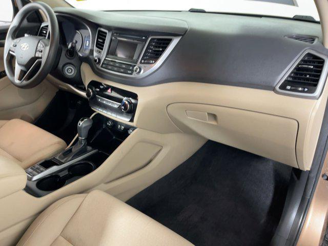 Photo of 2016 Mojave Sand Hyundai TUCSON