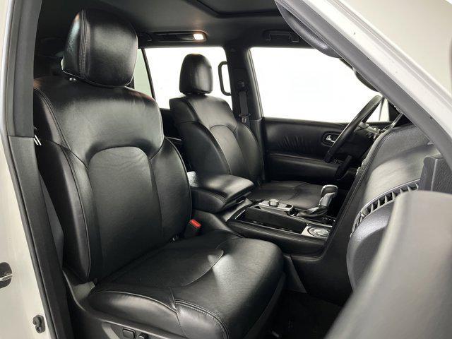 Photo of 2023 Aspen White Tricoat Nissan Armada