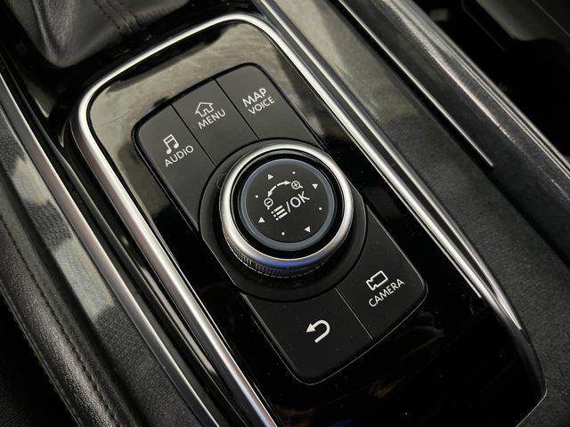 Photo of 2023 Aspen White Tricoat Nissan Armada