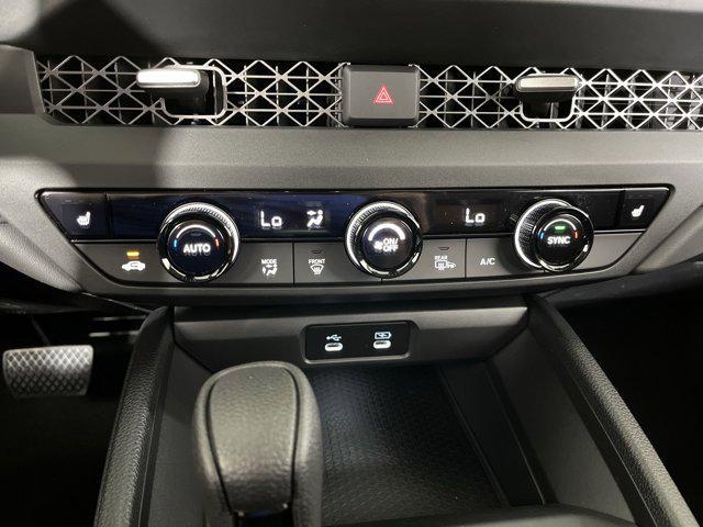 Photo of 2025 Solar Silver Metallic Honda Accord