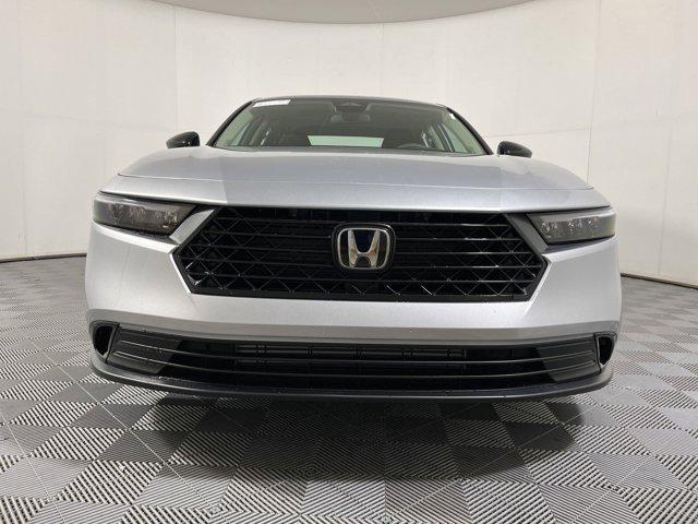 Photo of 2025 Solar Silver Metallic Honda Accord