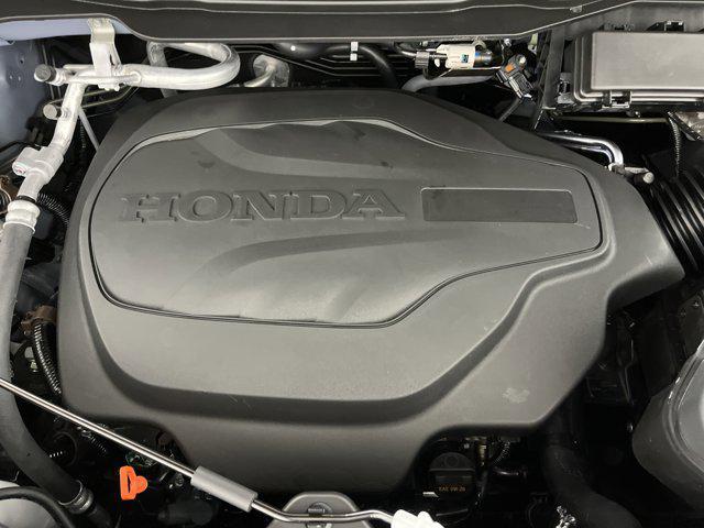 Photo of 2025 Sonic Gray Pearl Honda Ridgeline
