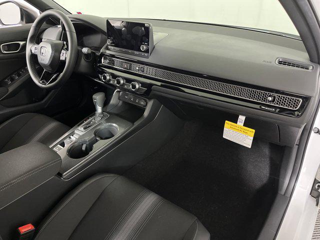 Photo of 2025 Platinum White Pearl Honda Civic