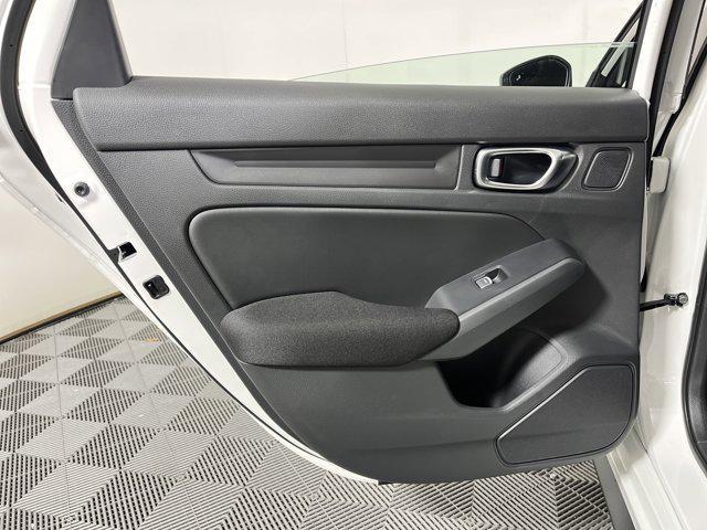 Photo of 2025 Platinum White Pearl Honda Civic