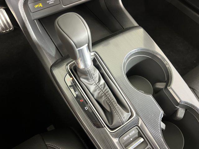 Photo of 2025 Platinum White Pearl Honda Civic