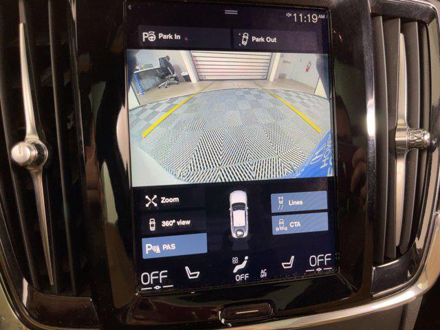 Photo of 2018 Bright Silver Metallic Volvo S90