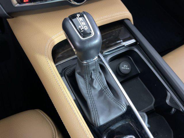 Photo of 2018 Bright Silver Metallic Volvo S90