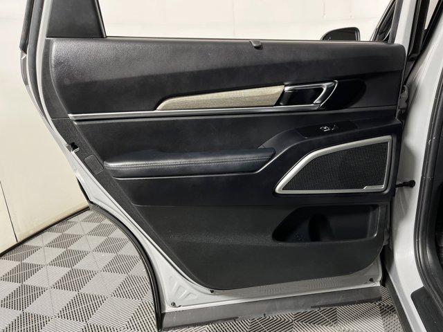 Photo of 2022 Wolf Gray Kia Telluride