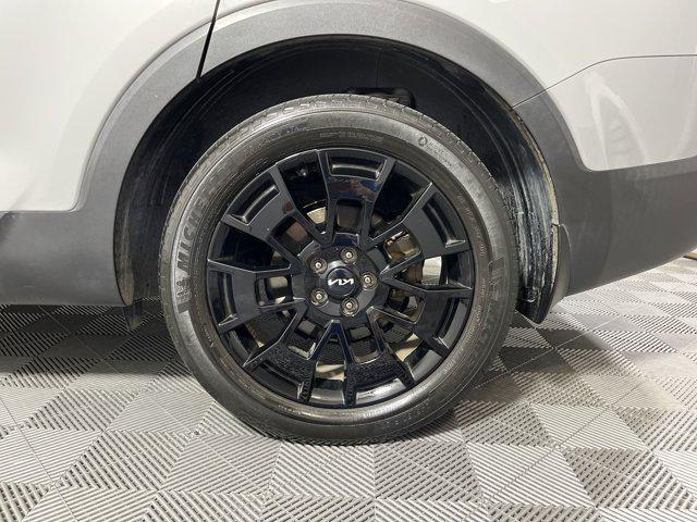 Photo of 2022 Wolf Gray Kia Telluride