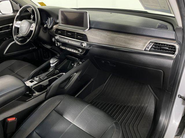 Photo of 2022 Wolf Gray Kia Telluride