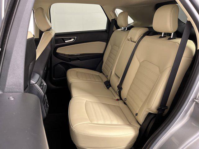 Photo of 2020 Iconic Silver Metallic Ford Edge