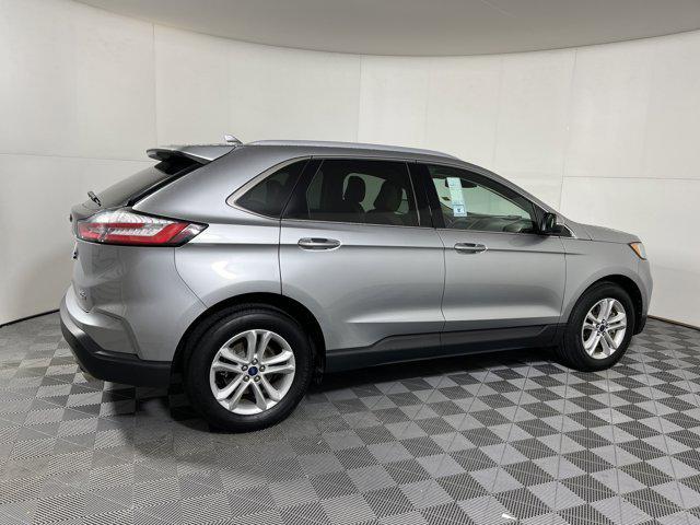 Photo of 2020 Iconic Silver Metallic Ford Edge