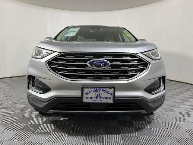 Photo of 2020 Iconic Silver Metallic Ford Edge
