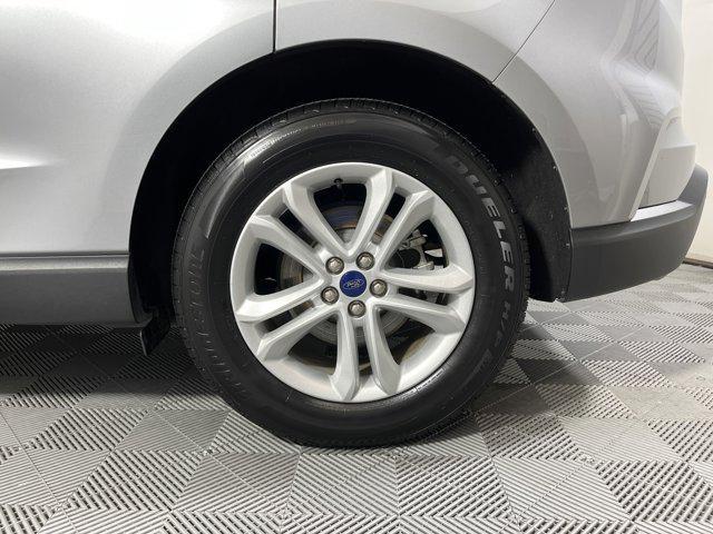Photo of 2020 Iconic Silver Metallic Ford Edge
